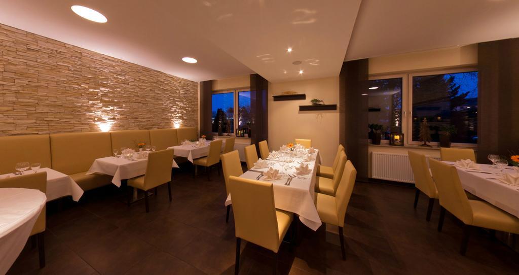 Hotel - Restaurant Sonneneck Dornstetten Exterior photo